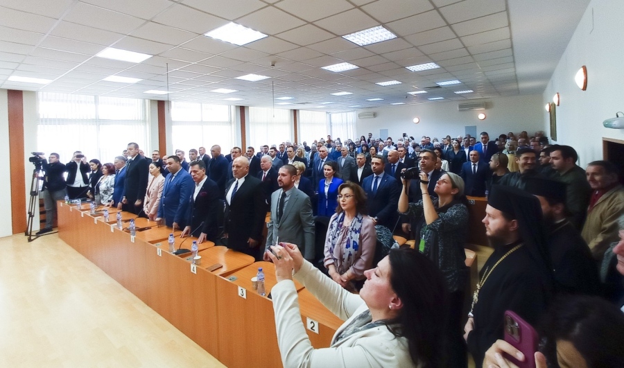Не избраха председател на Общинския съвет в Пазарджик, утре пробват пак